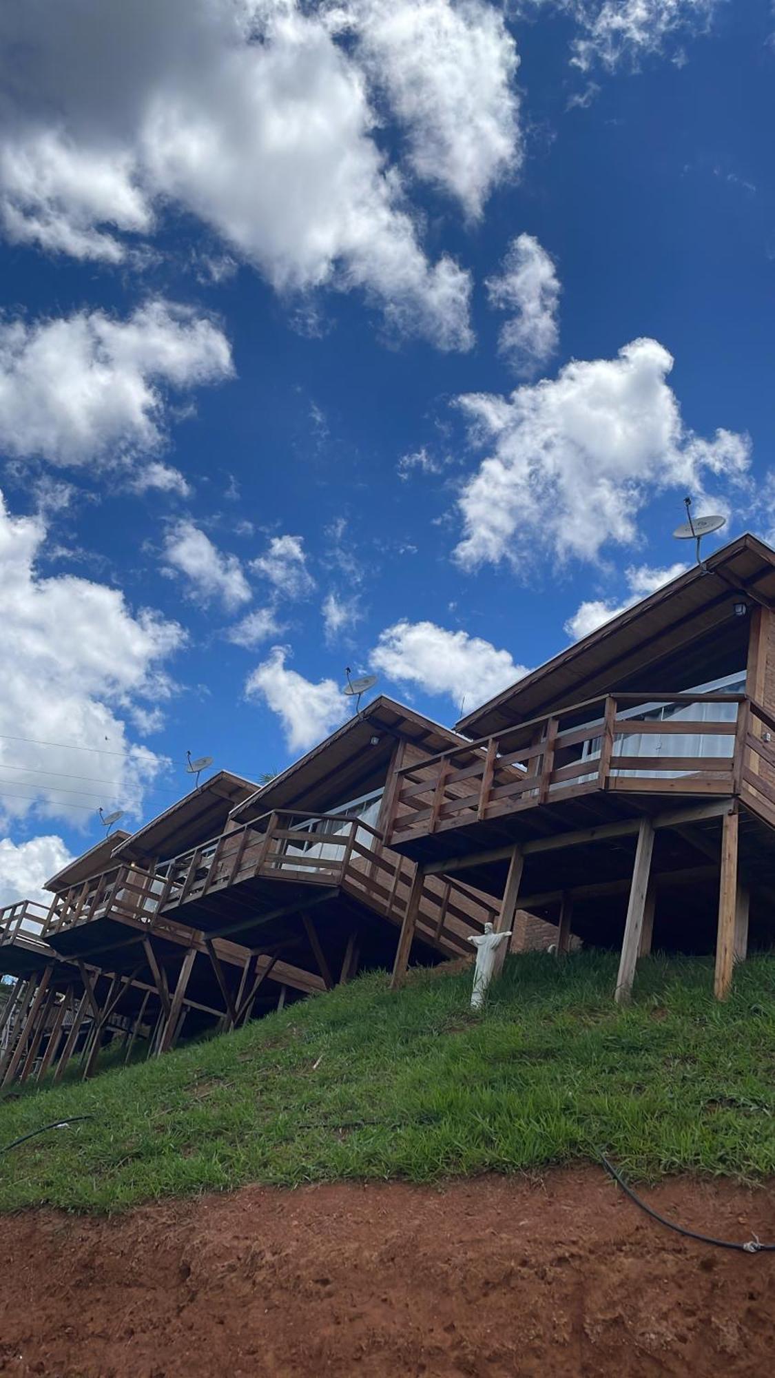 Chacrinha Pousada E Restaurante Chale Tucano Caldas  Exterior foto
